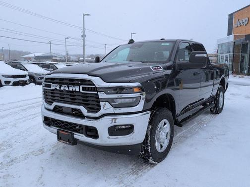 2026 RAM 2500 Tradesman Crew Cab 4x4 6'4' Box