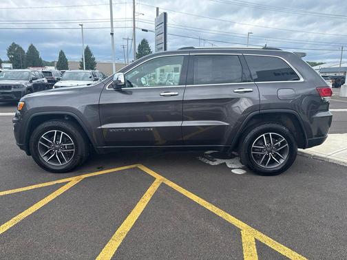 Granite Crystal Metallic Clearcoat 2020 Jeep Grand Cherokee Limited