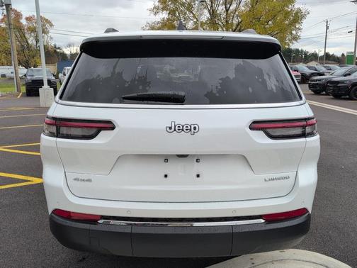 2025 Jeep Grand Cherokee L Laredo