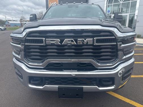 Granite Crystal Metallic Clearcoat 2026 RAM 2500 Tradesman Crew Cab 4x4 6'4' Box