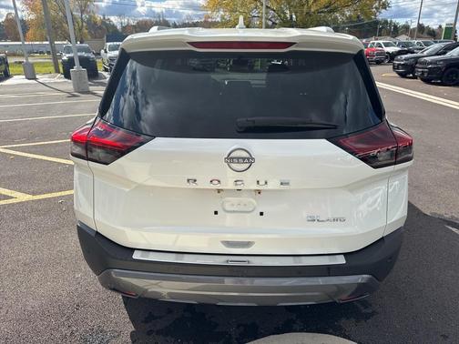 2022 Nissan Rogue SL
