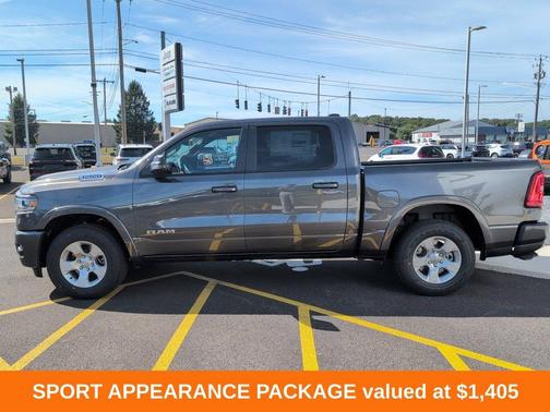 Granite Crystal Metallic Clearcoat 2026 RAM 1500 Big Horn/Lone Star