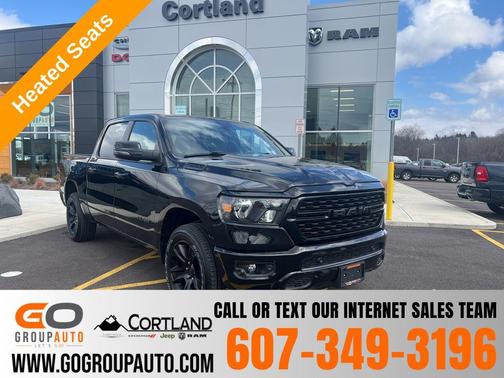 Diamond Black Crystal Pearlcoat 2023 RAM 1500 Big Horn/Lone Star