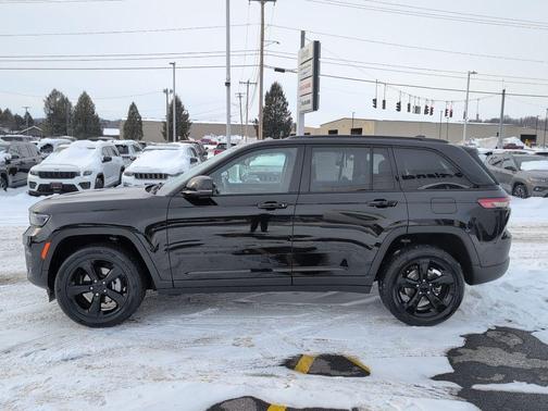 2023 Jeep Grand Cherokee Altitude