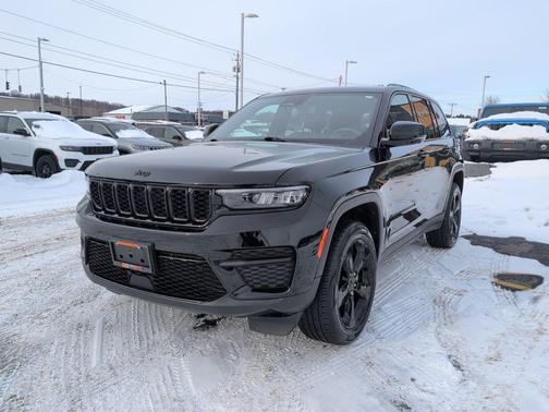 2023 Jeep Grand Cherokee Altitude