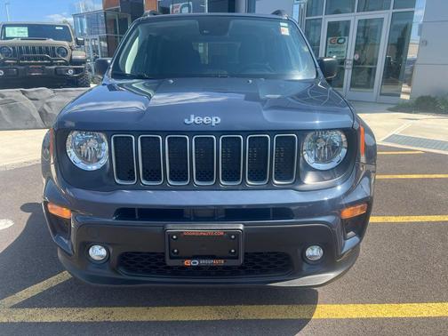 Slate Blue Pearlcoat 2023 Jeep Renegade Latitude