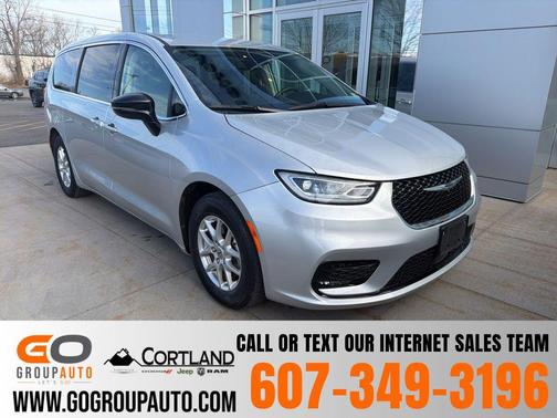 Silver Mist Clearcoat 2024 Chrysler Pacifica Touring L