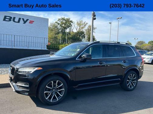 2016 Volvo XC90 T6 Momentum