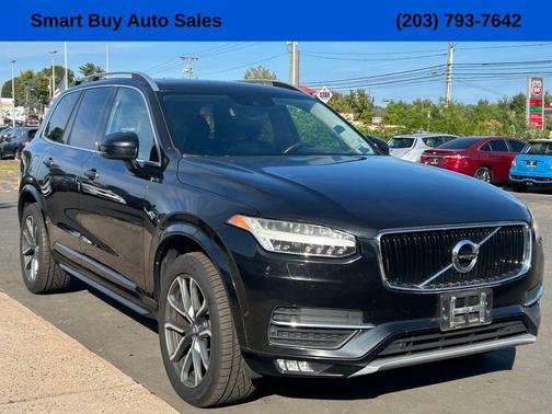 2016 Volvo XC90 T6 Momentum