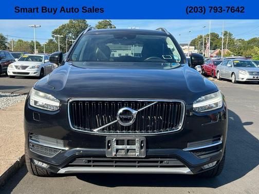 2016 Volvo XC90 T6 Momentum
