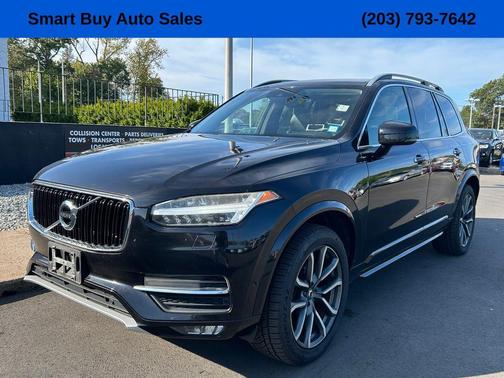 2016 Volvo XC90 T6 Momentum