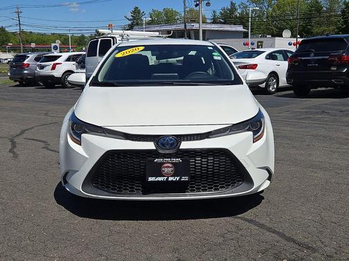 Blizzard Pearl 2020 Toyota Corolla Hybrid LE