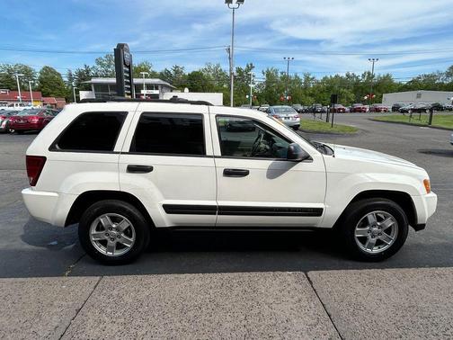 2005 Jeep Grand Cherokee Laredo