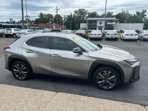 2021 Lexus UX 200 F Sport