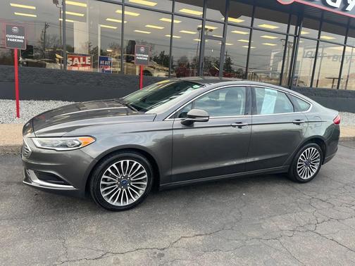 2018 Ford Fusion SE