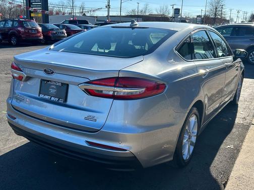 2020 Ford Fusion Hybrid SE