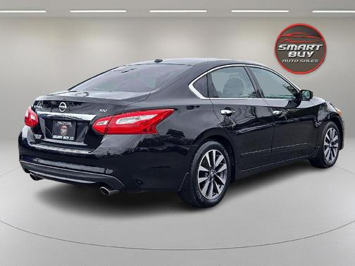 Black 2016 Nissan Altima 2.5 SV