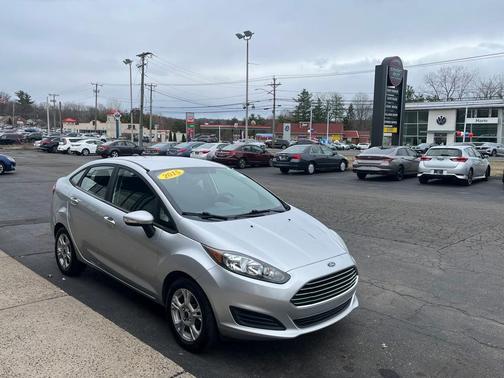 2015 Ford Fiesta SE