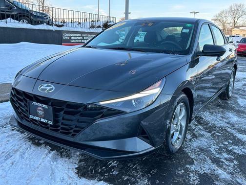 2021 Hyundai ELANTRA SE