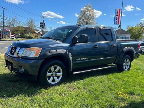 Graphite Blue Metallic 2014 Nissan Titan SV