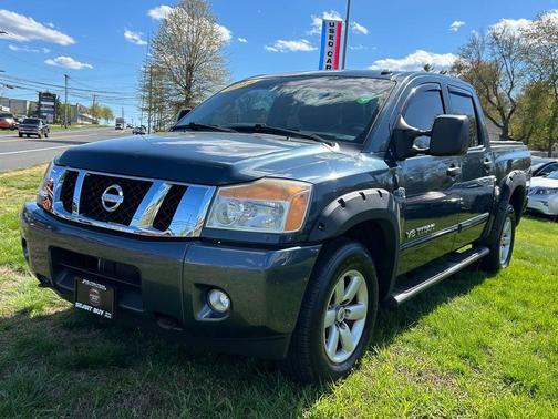 Graphite Blue Metallic 2014 Nissan Titan SV