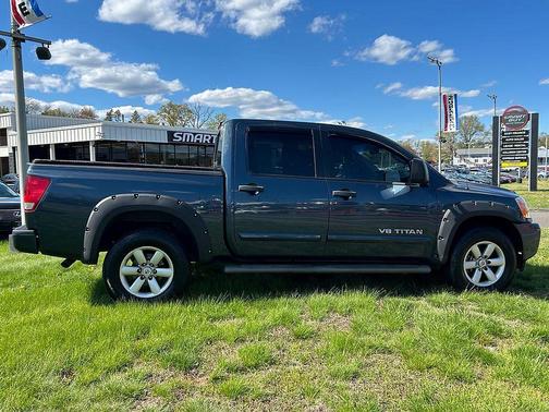 Graphite Blue Metallic 2014 Nissan Titan SV