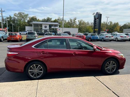 2015 Toyota Camry SE
