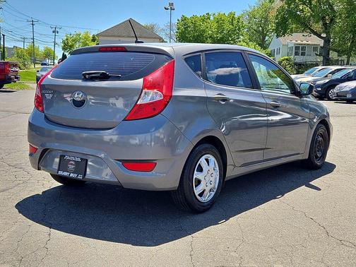 Triathlon Gray 2016 Hyundai Accent SE