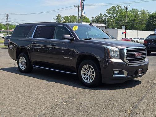 Iridium Metallic 2018 GMC Yukon XL SLT