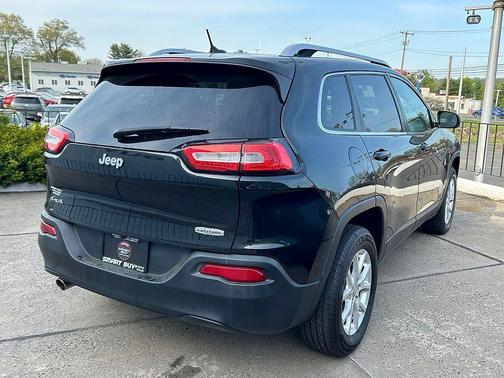 Brilliant Black Crystal Pearlcoat 2014 Jeep Cherokee Latitude