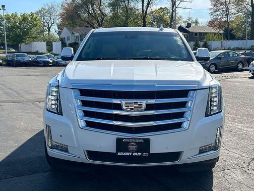 Crystal White Tri-Coat 2018 Cadillac Escalade Luxury