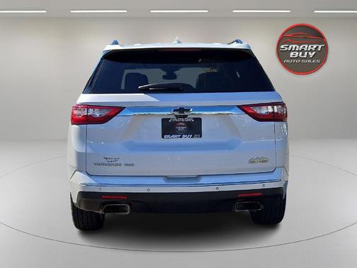 Iridescent Pearl Tricoat 2020 Chevrolet Traverse High Country