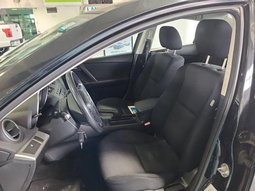 2012 Mazda Mazda3 i Sport