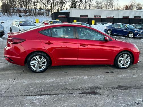 2020 Hyundai ELANTRA SEL