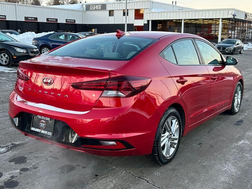 2020 Hyundai ELANTRA SEL