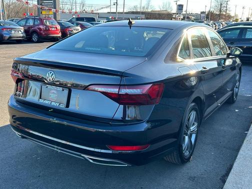 2021 Volkswagen Jetta 1.4T R-Line