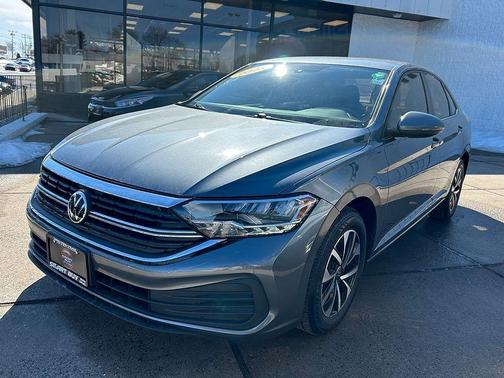Platinum Gray Metallic 2023 Volkswagen Jetta 1.5T S