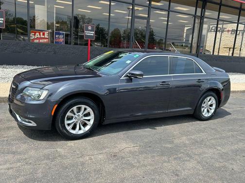 2015 Chrysler 300 Limited