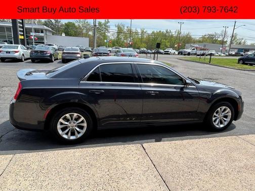 2015 Chrysler 300 Limited