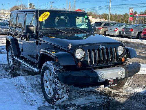 2013 Jeep Wrangler Unlimited Sahara