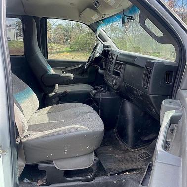 Summit White 2018 Chevrolet Express 3500 LT