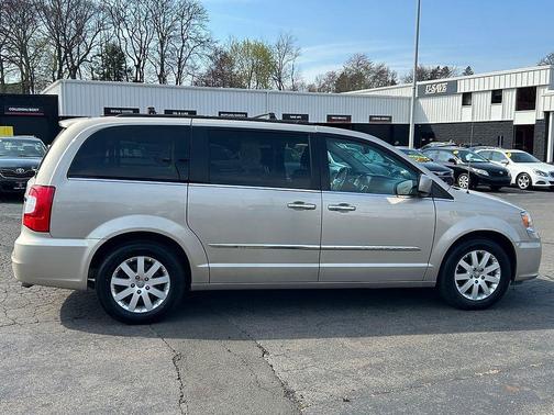 Cashmere / Sandstone Pearlcoat 2015 Chrysler Town & Country Touring