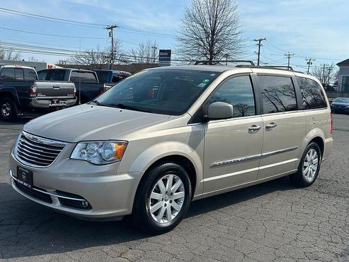 Cashmere / Sandstone Pearlcoat 2015 Chrysler Town & Country Touring