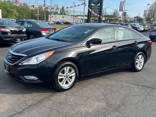 Midnight Black Mica 2013 Hyundai SONATA GLS
