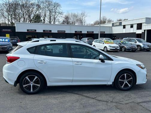 2019 Subaru Impreza 2.0i Premium