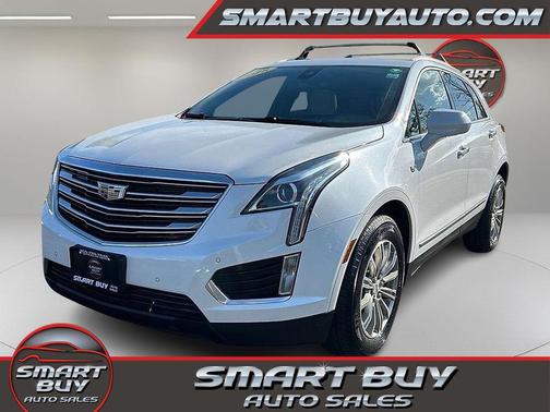 Crystal White Tri-Coat 2018 Cadillac XT5 Luxury