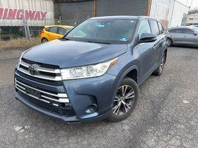 Blue 2018 Toyota Highlander LE