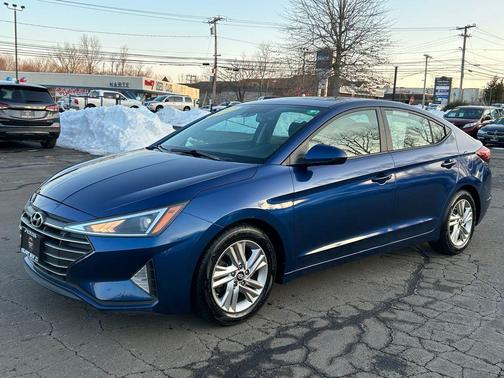2019 Hyundai ELANTRA Value Edition