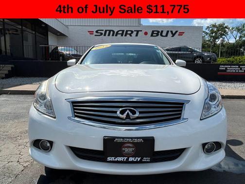 2015 INFINITI Q40 Base