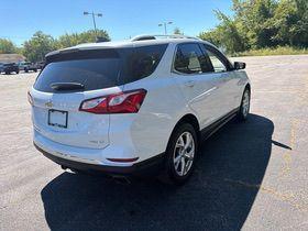 Summit White 2019 Chevrolet Equinox 2LT